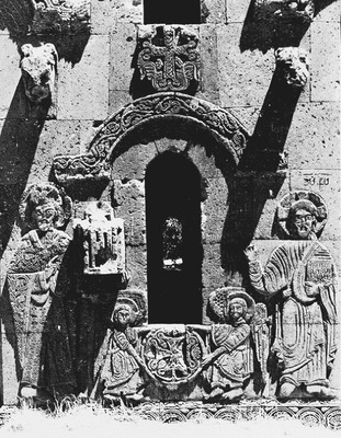 Каменные рельефы ц. Св. Креста в Ахтамаре (Турция). 915 - 921 гг.