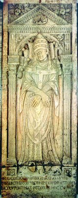 Иннокентий VII, папа Римский. Надгробие в соборе св. Петра в Риме. XV в. Скульптор Дж. Дальмата