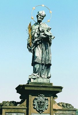 Св. Иоанн Непомуцкий. Скульптор Я. Брокофф. 1683 г. (Национальный музей. Прага)