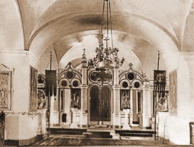 Иконостас нижней церкви Спасо-Преображенского собора в Тамбове. Фотография. Ок. 1914 г.