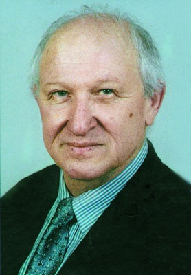 Васил Гюзелев