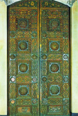 Центральные царские двери, ведущие из лити в наос. Ок. 1547 г.