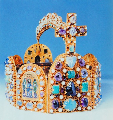 Т. н. имперская корона. 2-я пол. X–XI в. (Исторический музей в Вене)